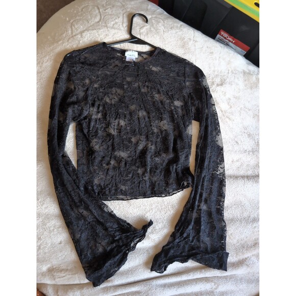 Rue 21 lace top size medium - Picture 1 of 4